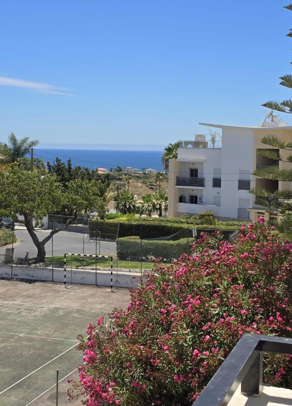 White T1 - Ocean View Apartman Albufeira Kültér fotó